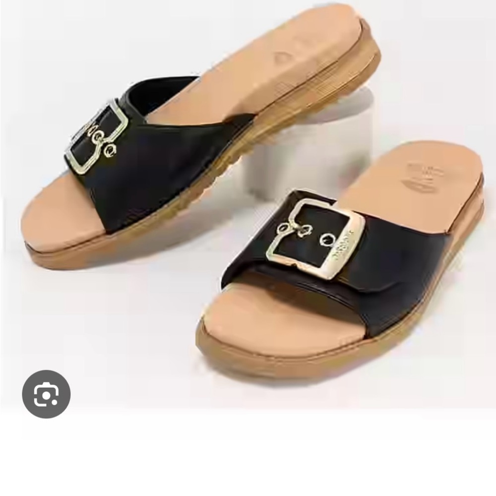 Buckle sandals size 9.5 W Dr. School’s